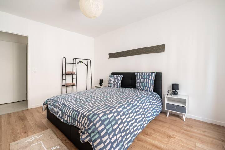 שסי Home-Like Apartment Near Disneyland מראה חיצוני תמונה